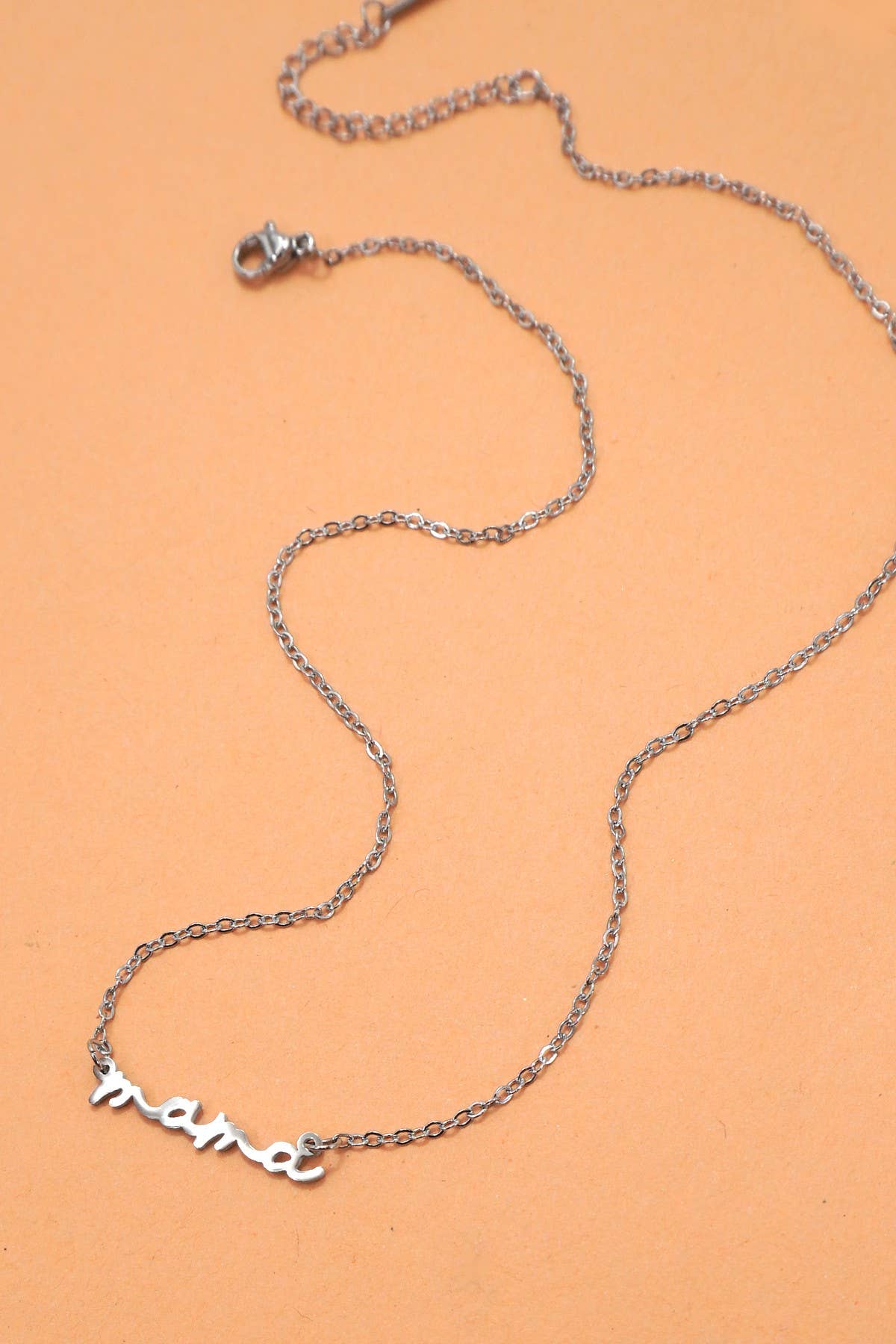 Script "mama" Necklace - Image 5