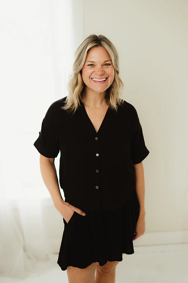 Black Seabreeze Button Down