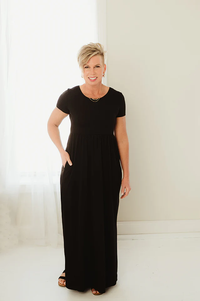 Black Simple Statement Maxi - Image 4