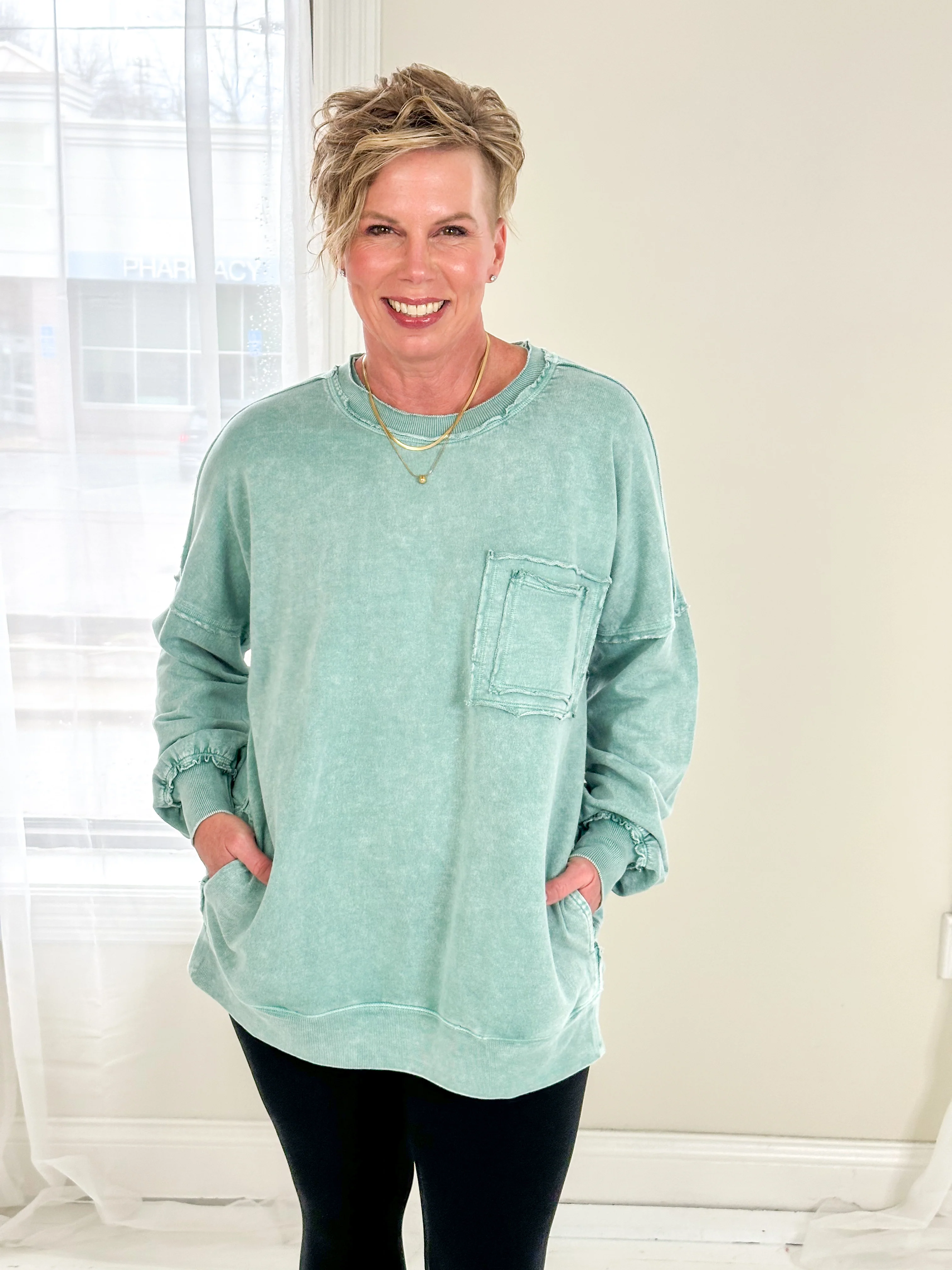 Dark Green Halo Distressed Pullover