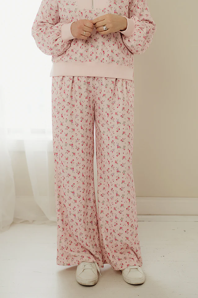 Pink Ditsy Bloom Waffle Lounge Set - Image 5