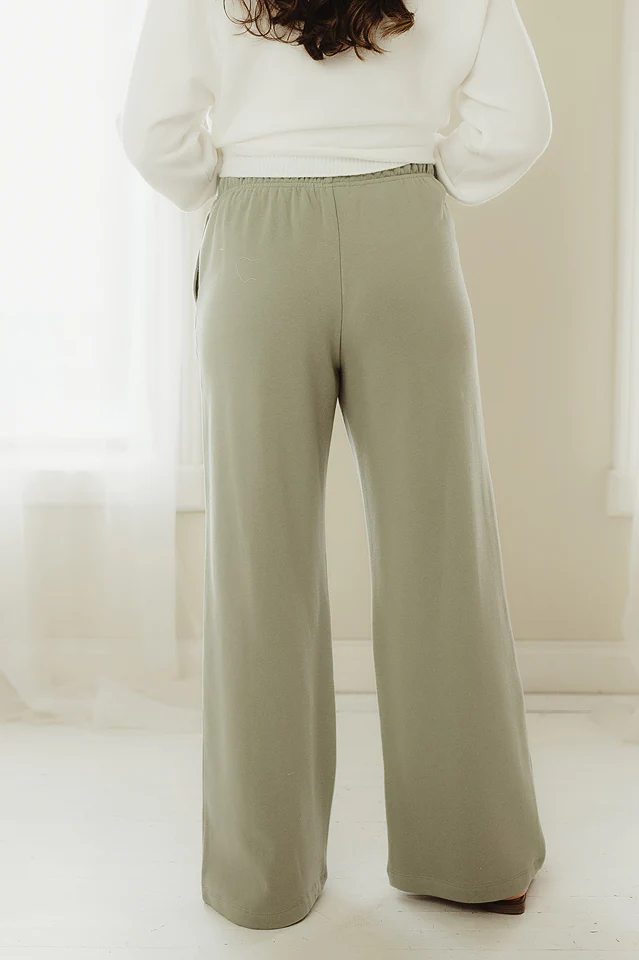 Off-Duty Wide Leg Pant - Image 3