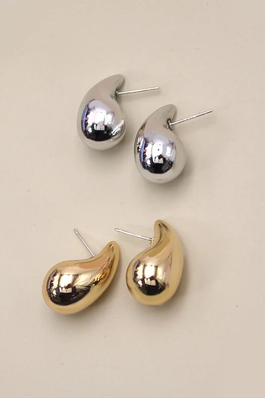 Graceful Teardrop Earrings - Image 3