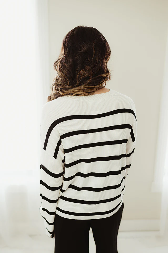 Black Everly Ribbed Pullover - Image 4