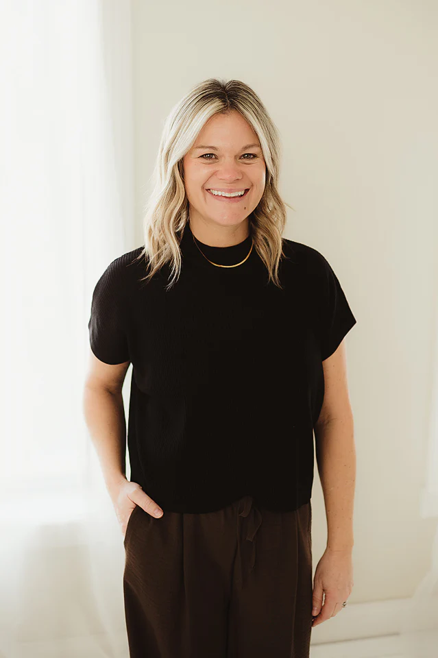 Black Essential Boxy Mock
