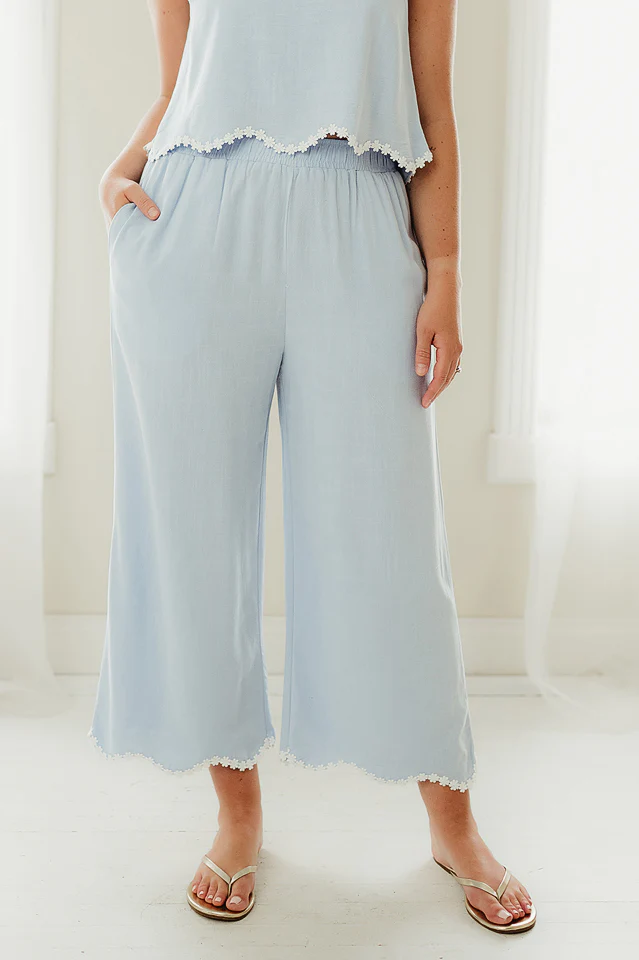 Blue Scallop & Bloom Ankle Pants