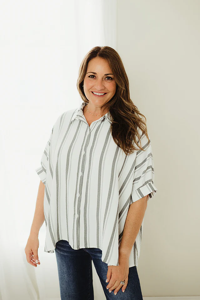 White Black Boardwalk Breeze Top