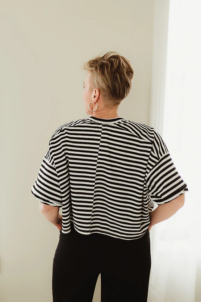Shoreline Cropped Henley - Image 4