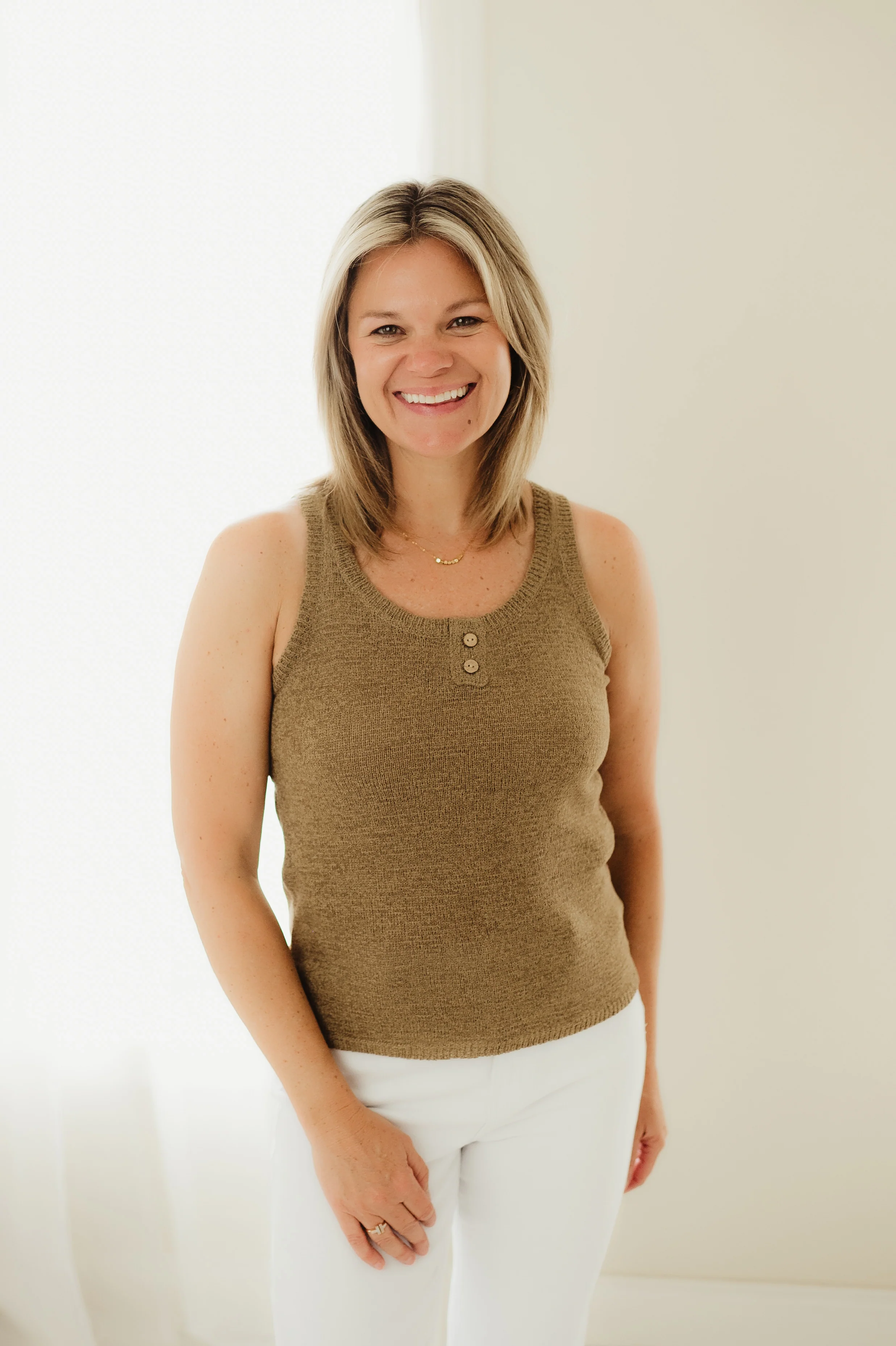 Mocha Scoop & Button Tank